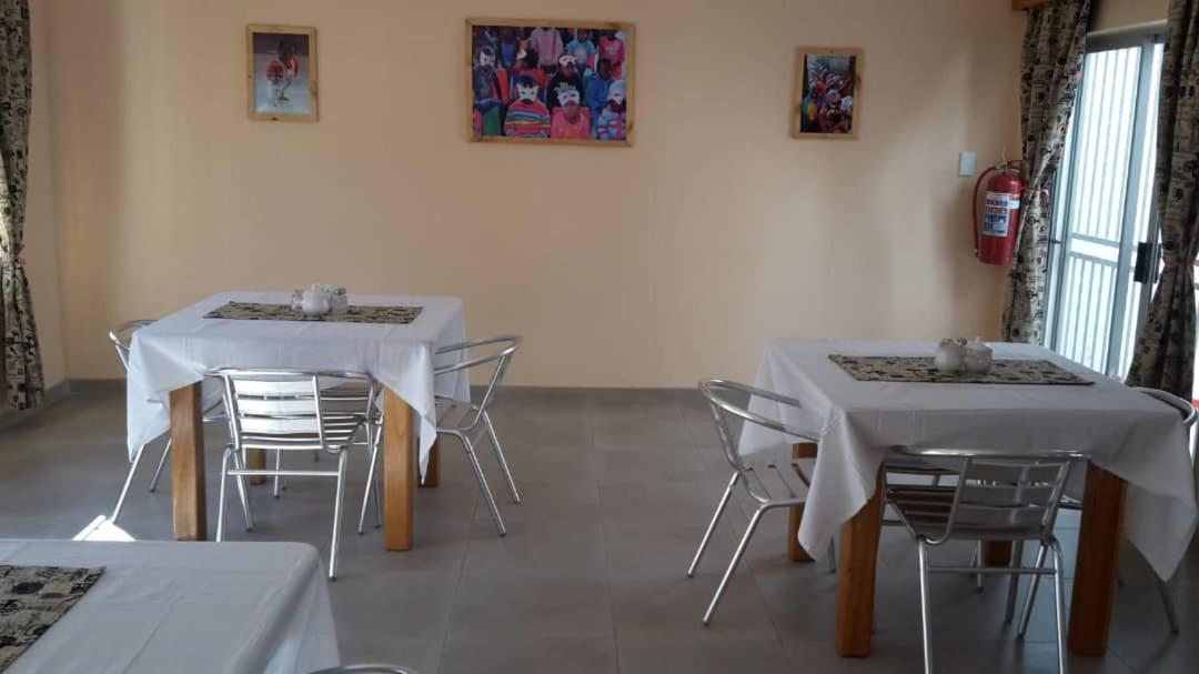 Steps Accommodation Gobabis Экстерьер фото